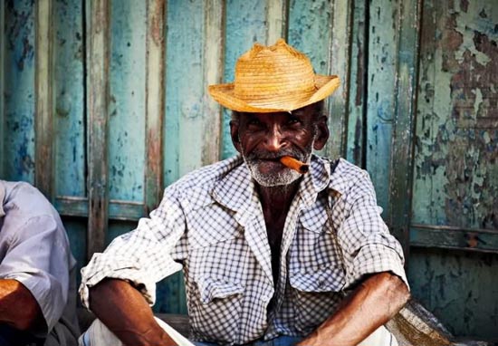 古巴雪茄制作过程和雪茄的保存、点燃与品尝 第2张